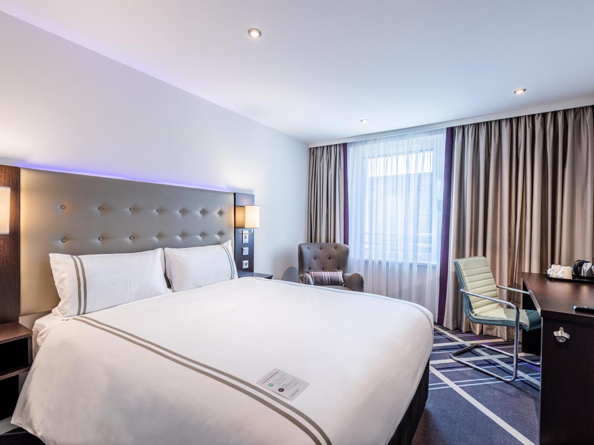 Premier Inn Muenchen City Zentrum ภายนอก รูปภาพ