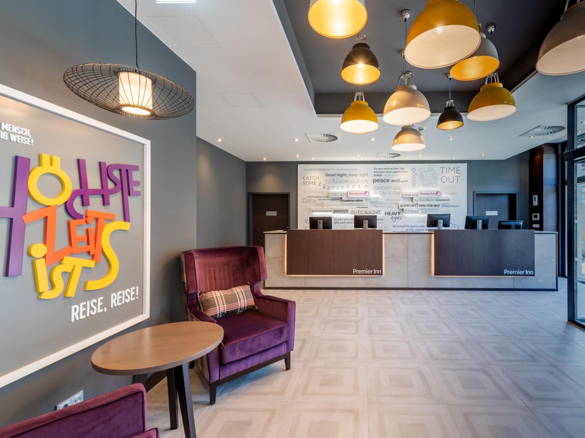 Premier Inn Muenchen City Zentrum ภายนอก รูปภาพ