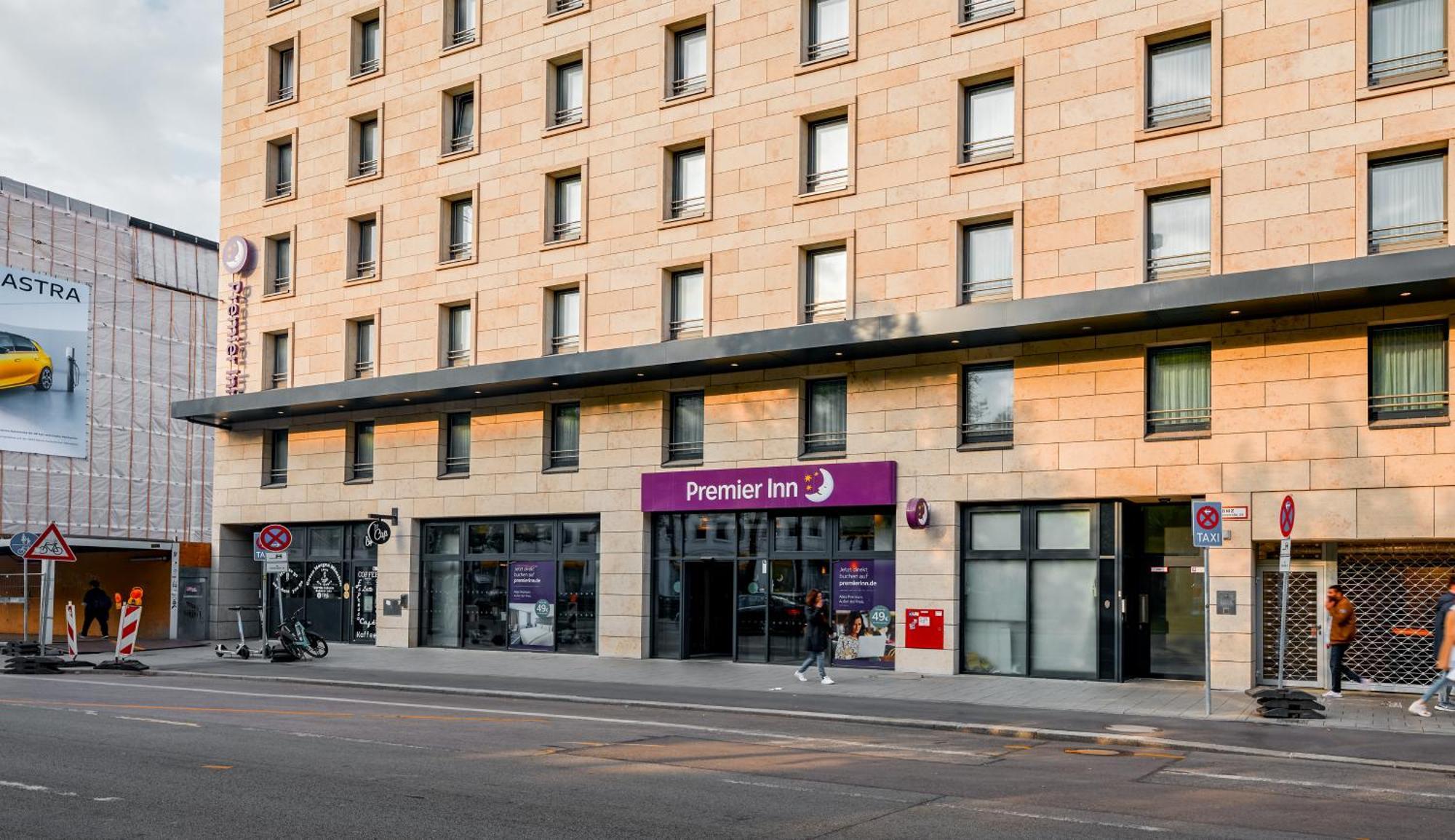 Premier Inn Muenchen City Zentrum ภายนอก รูปภาพ